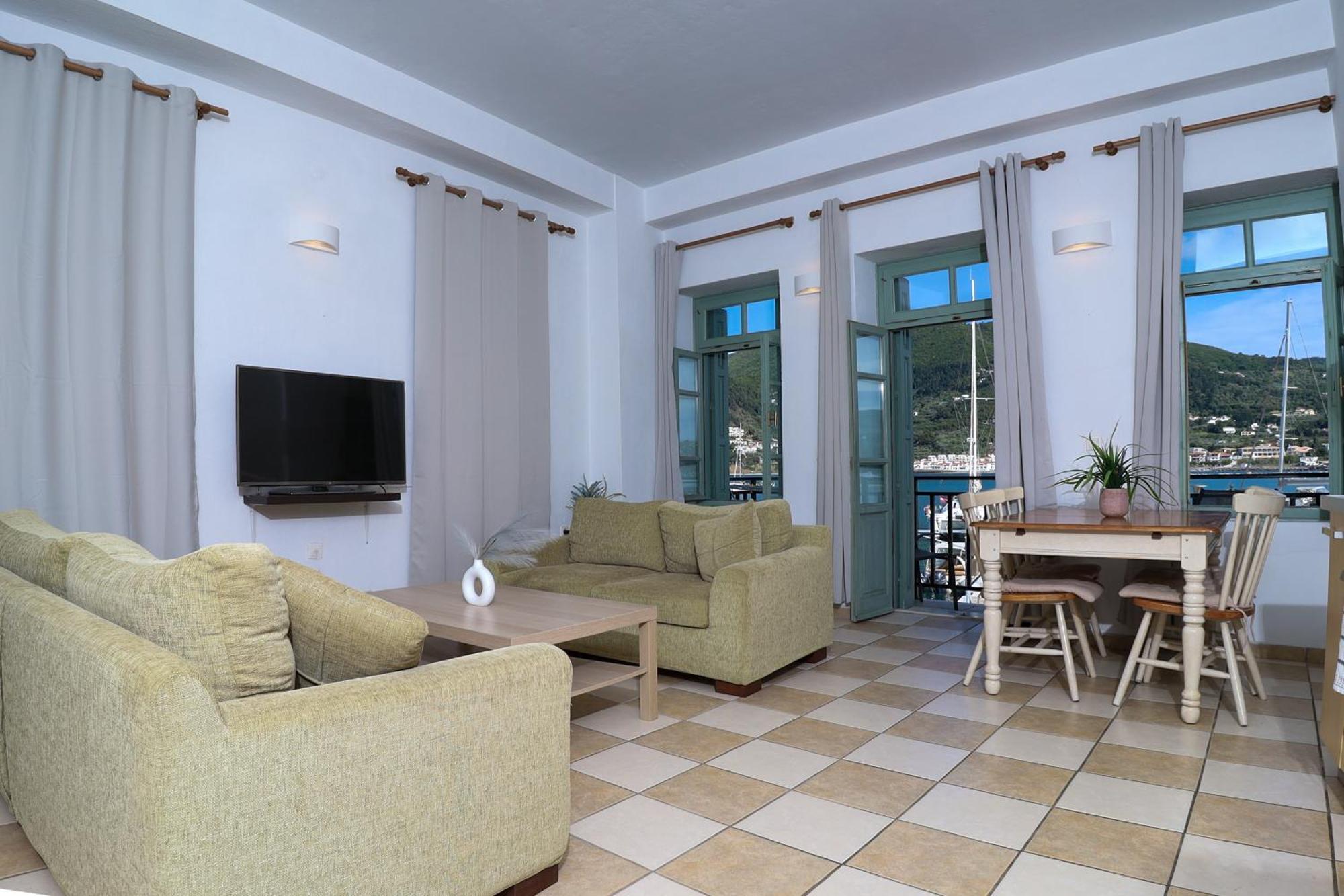 Faros Coastal Apartments Скопелос Экстерьер фото