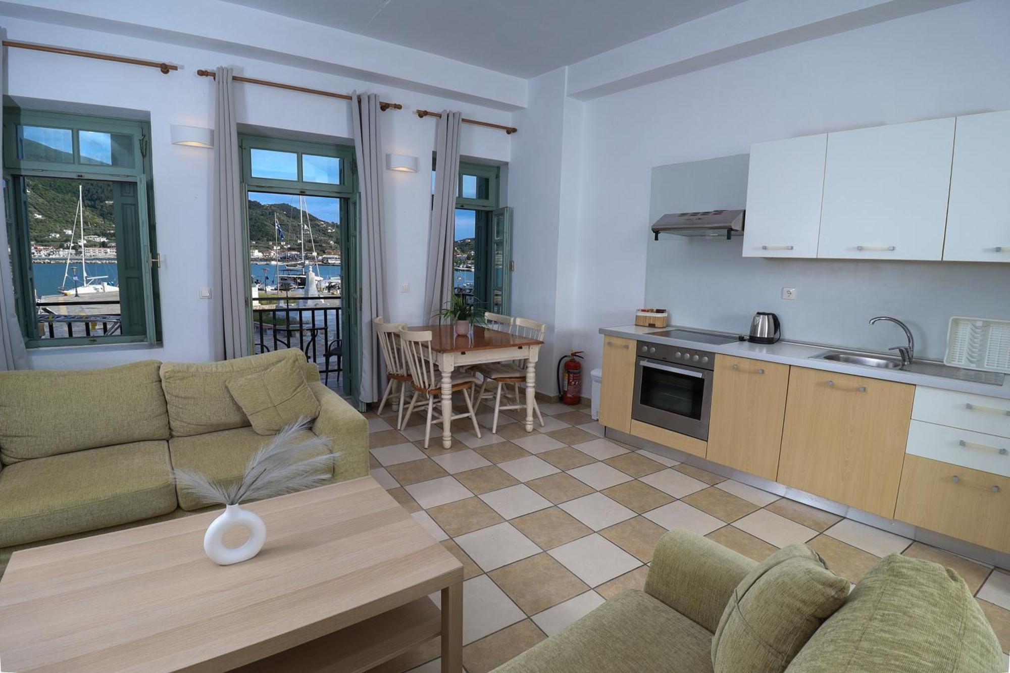 Faros Coastal Apartments Скопелос Экстерьер фото