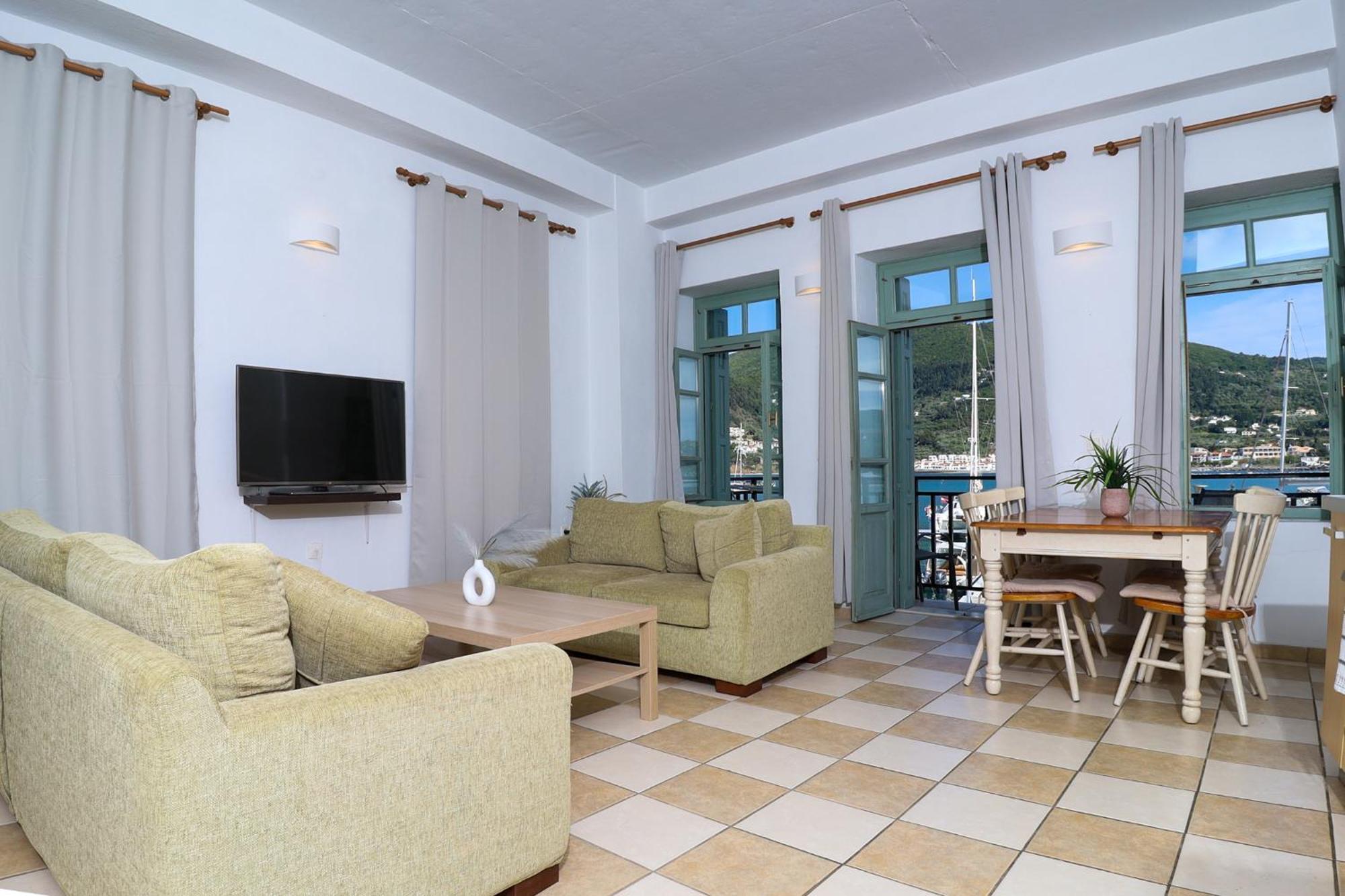 Faros Coastal Apartments Скопелос Экстерьер фото